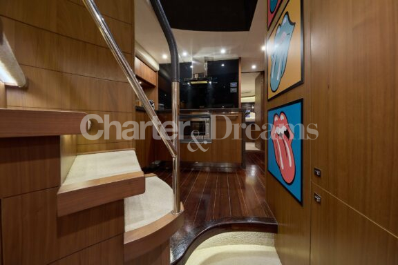 Ruby Tuesday gallery image