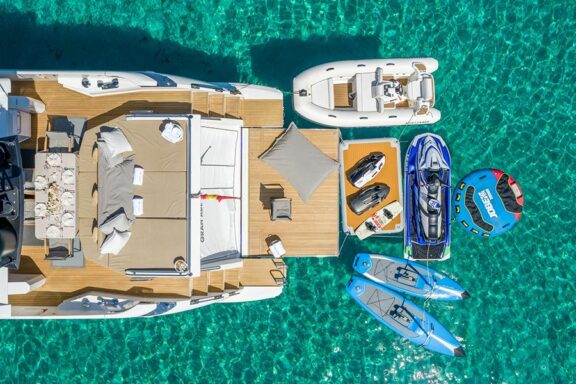 Gran Abe II gallery image