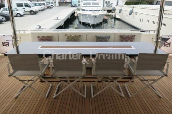 Camarik gallery image