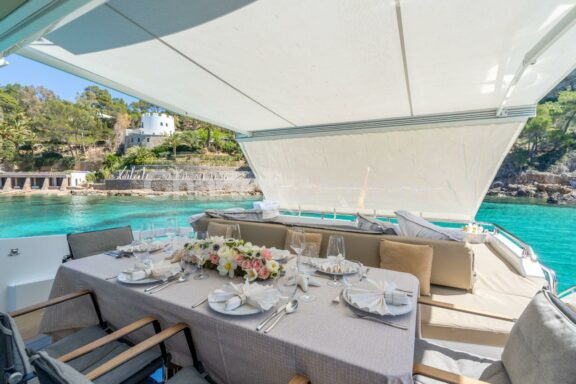 Gran Abe II gallery image