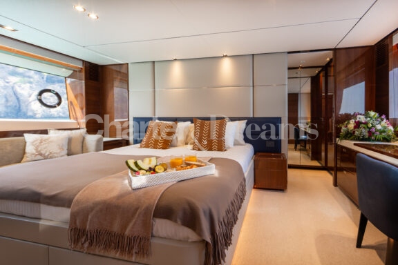 MIO BARCO II gallery image