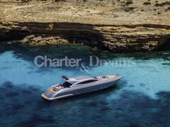 TRINITI gallery image