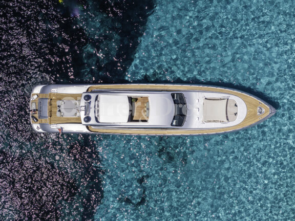 TRINITI gallery image