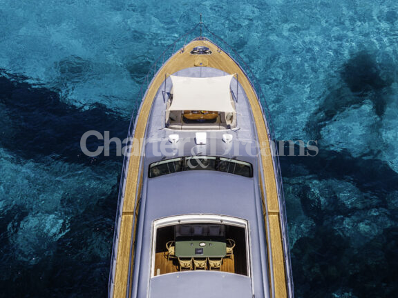 TRINITI gallery image