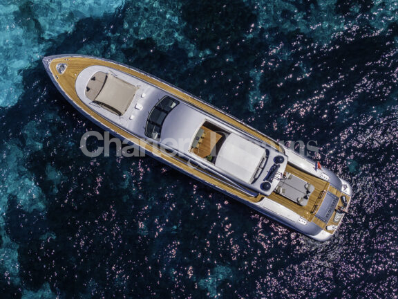 TRINITI gallery image