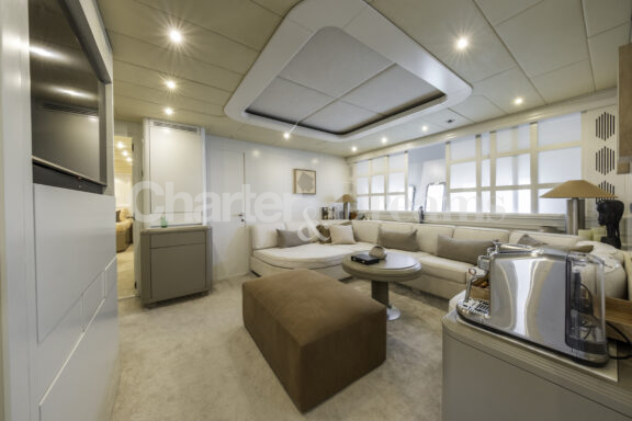 TRINITI gallery image