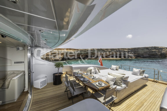 TRINITI gallery image