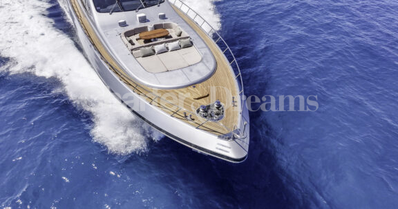 TRINITI gallery image