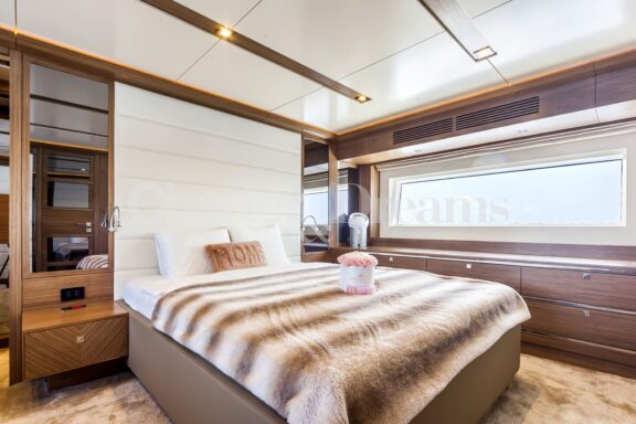 SALACIA gallery image